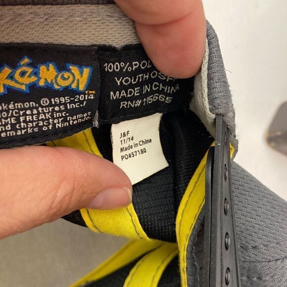 Pokemon Pikachu Official Youth Baseball Hat / Trucker Cap One Size - Picture 8 of 8